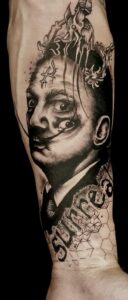Tattoo Studio Anansi München David best bestes portrait sketchwork black and grey dali