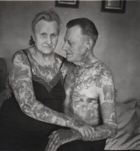 Tattoo Anansi München News old people lebenslänglich alter